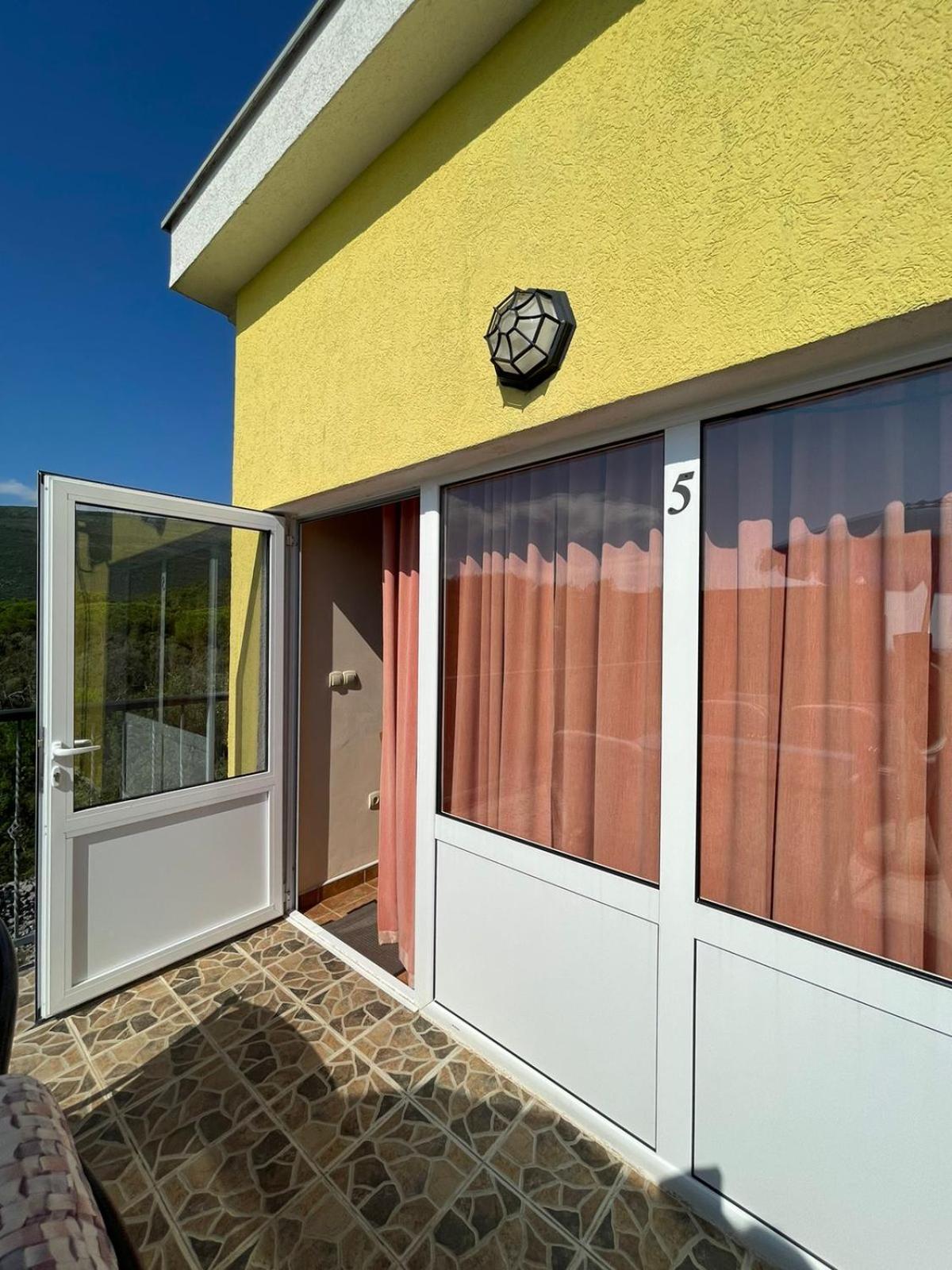 Apartments Villa-G Lustica Tivat Exterior foto